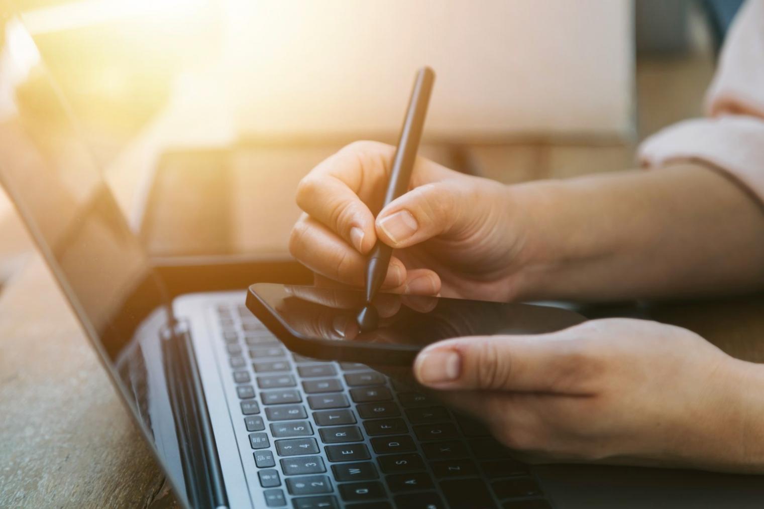 بيئة عمل احترافية لخدمات المراقبة